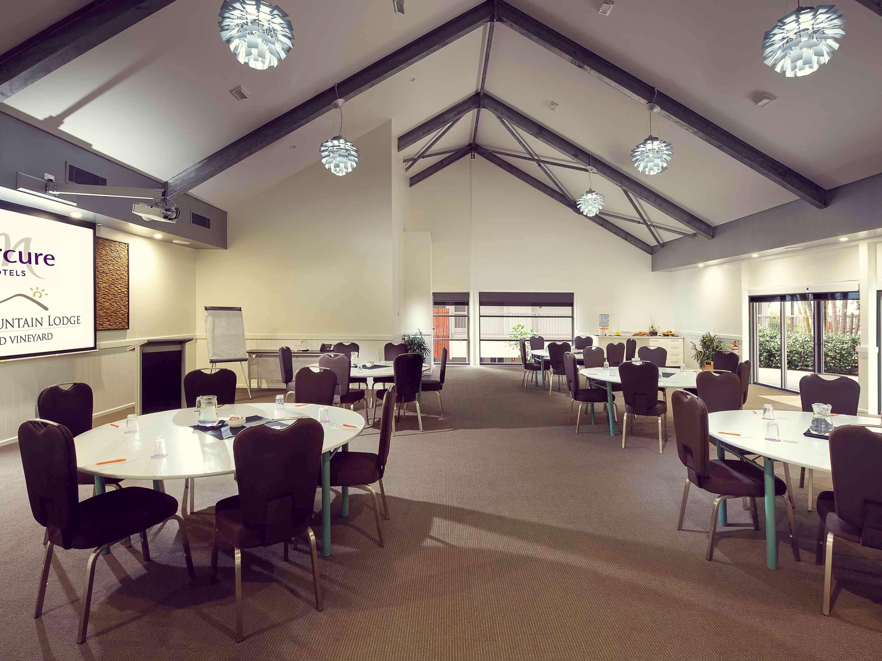 מאונט סמסון Mercure Clear Mountain Lodge מראה חיצוני תמונה